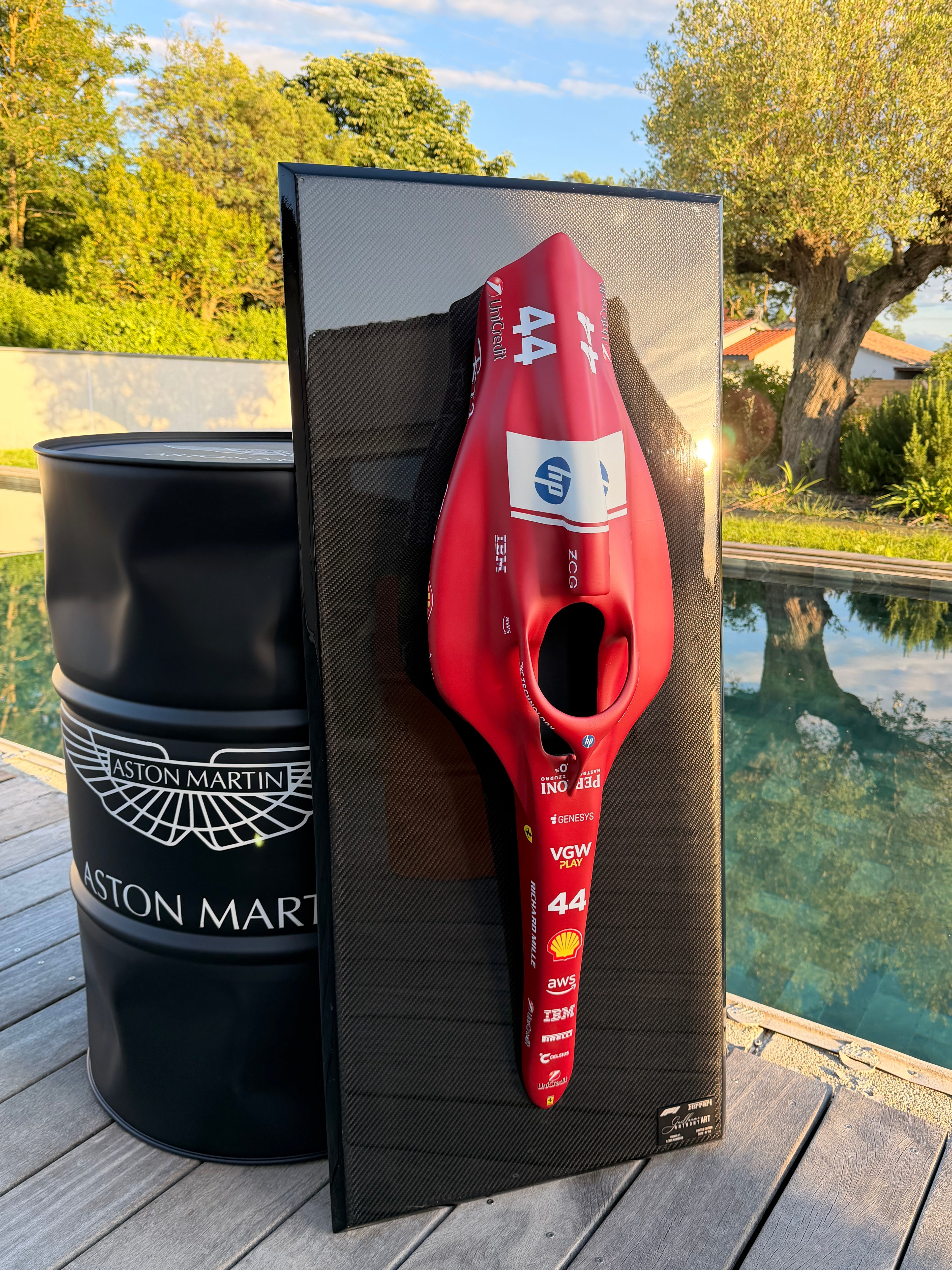 F1 #44 – Sculpture Murale Carbone – Édition Numérotée - Ferrari Lewis Hamilton