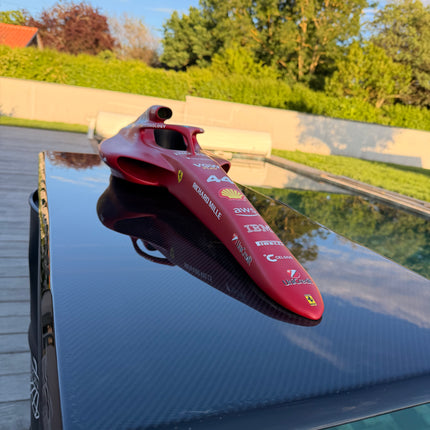 F1 #44 – Sculpture Murale Carbone – Édition Numérotée - Ferrari Lewis Hamilton