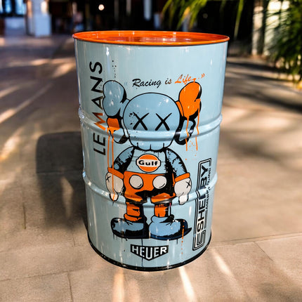 Bidon Racing Gulf x KAWS – Œuvre originale peinte à la main