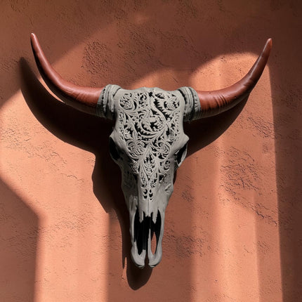 Tête de Buffle - Buffalo – Sculpture Murale Grise
